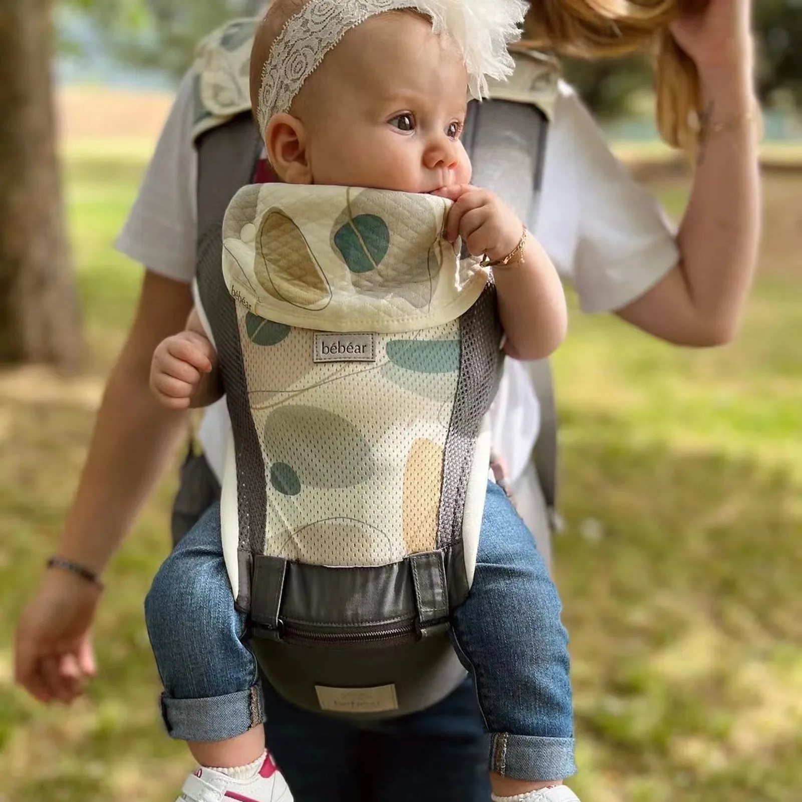 Bebamour Baby Carrier Front and Back Carry Baby Newborns to Toddler Baby Hip Carrier with 3 Pieces Teething Pads