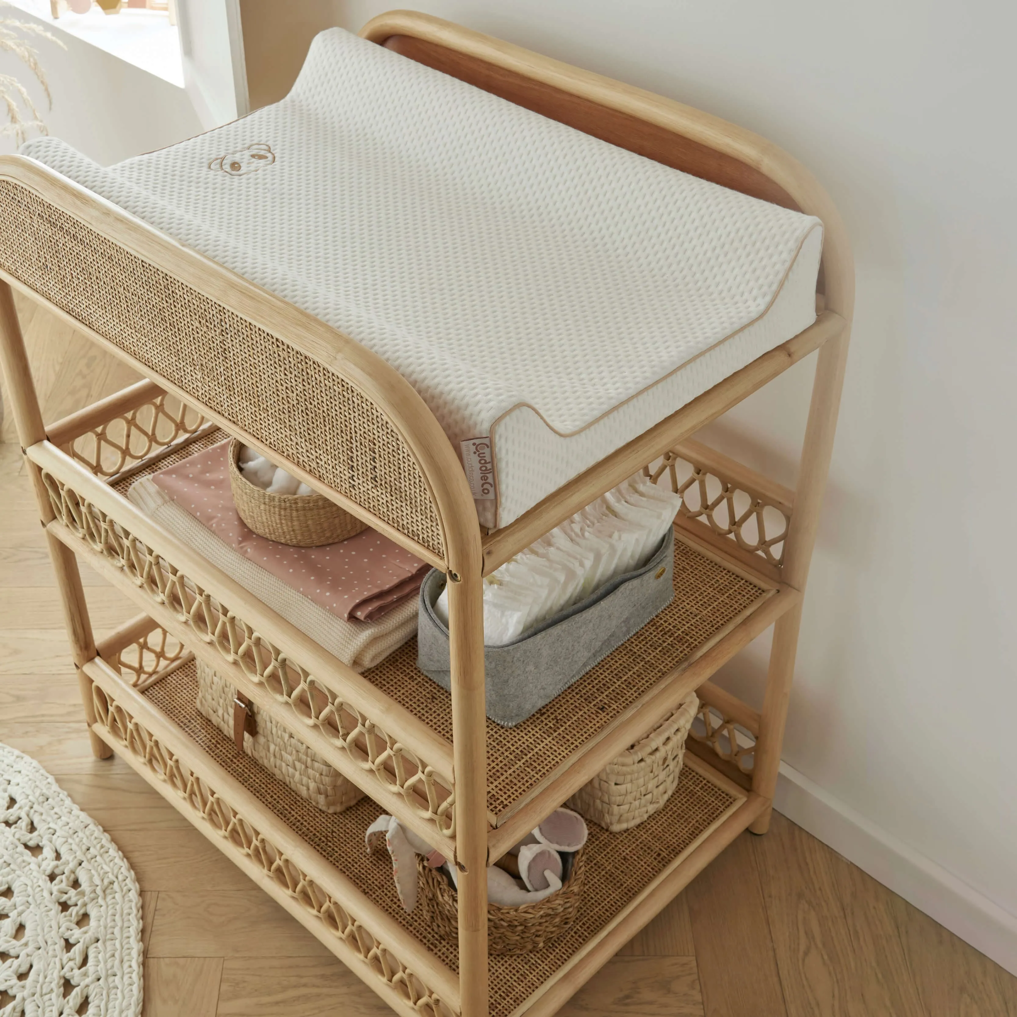 Cuddleco Aria 2pc Set Crib & Changer - Rattan