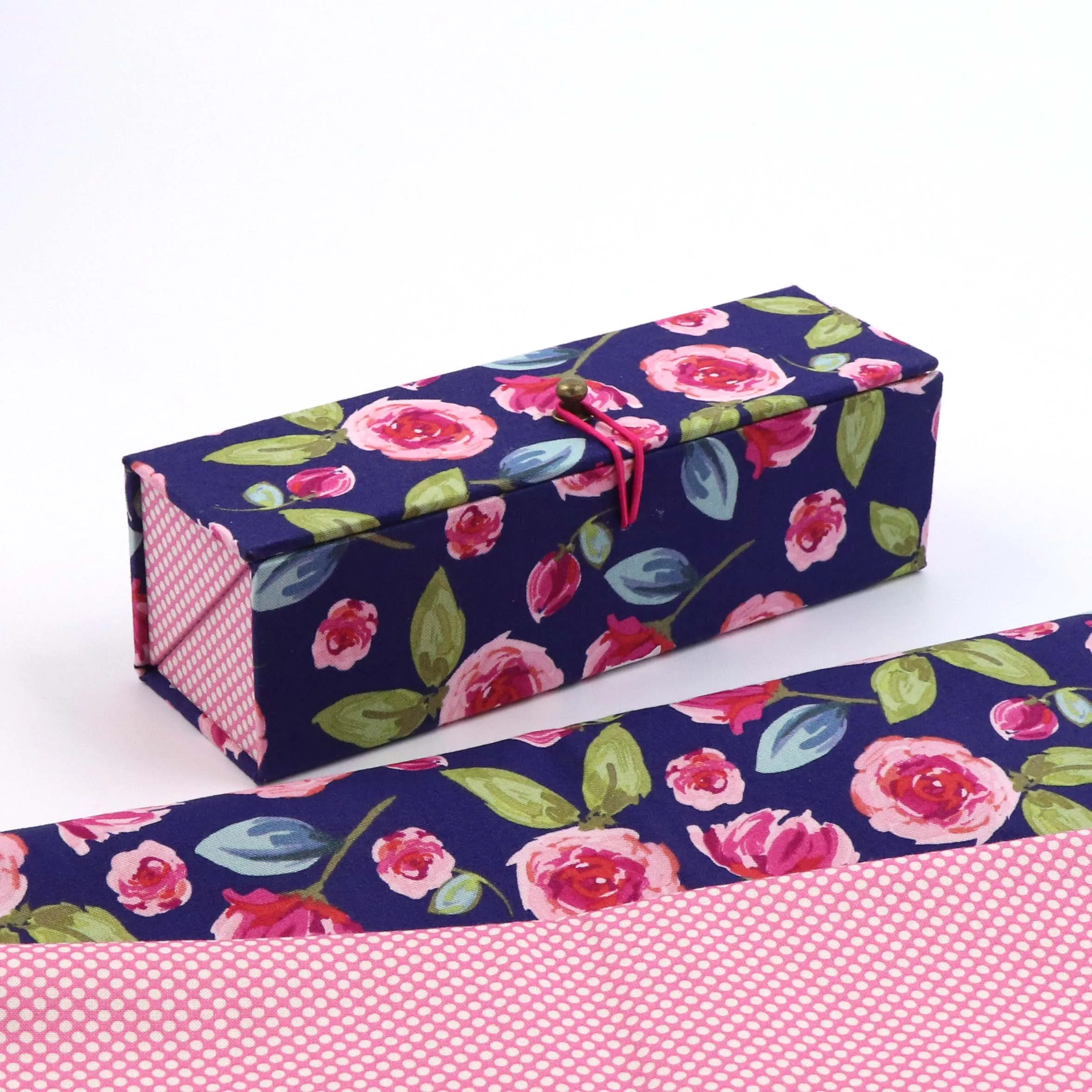 Erika's pen case DIY kit, cartonnage kit 216, members-only