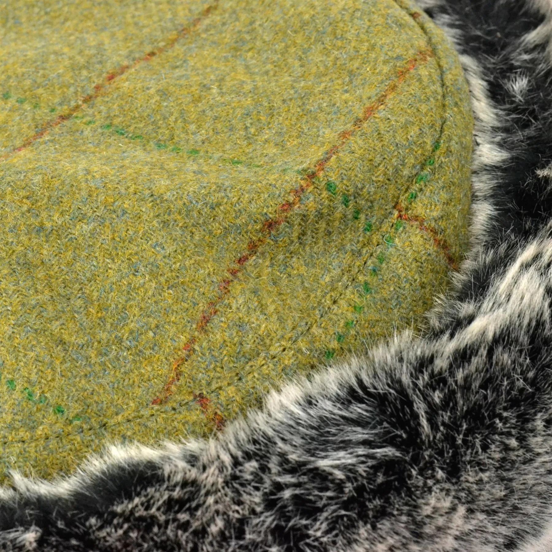 Flat Top Tweed Hat with Faux Fur cuff - Mid green