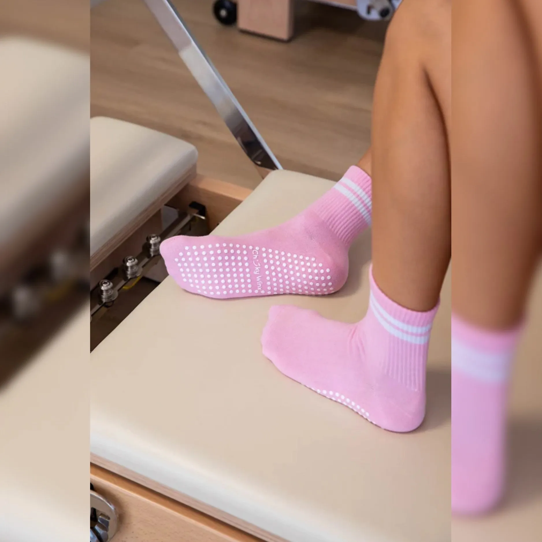 Grippy Crew Socks - Pink (Barre / Pilates)